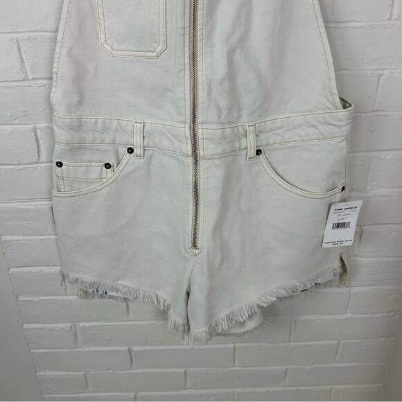 NWT We The Free Free People Sunkissed Denim Overall Shorts Size 8 - Picture 7 of 12